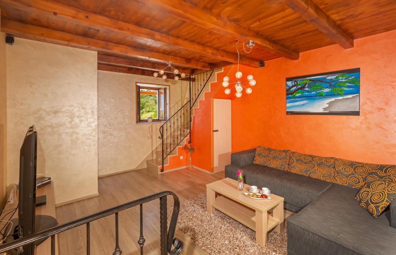 Holiday Home Ana's Paradise Mlini Exterior foto